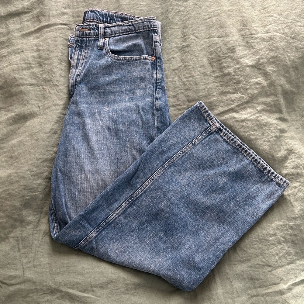 GAP Women’s Wide Leg High Waisted Blue Jeans